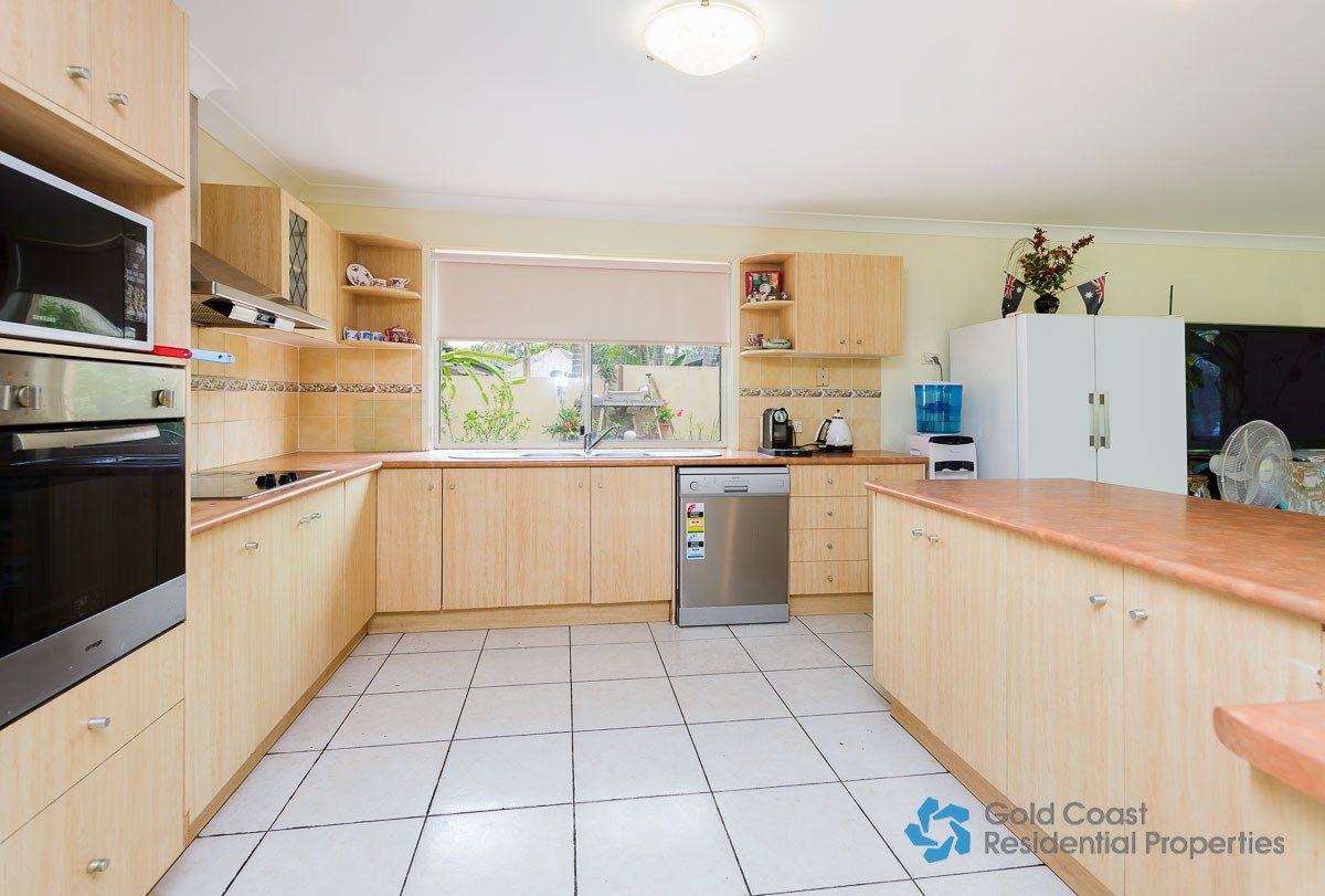 1 Kettlewell Chase, Arundel QLD 4214, Image 1