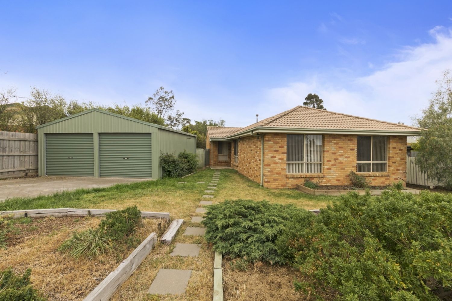 98 Underbank Boulevard, Bacchus Marsh VIC 3340, Image 0