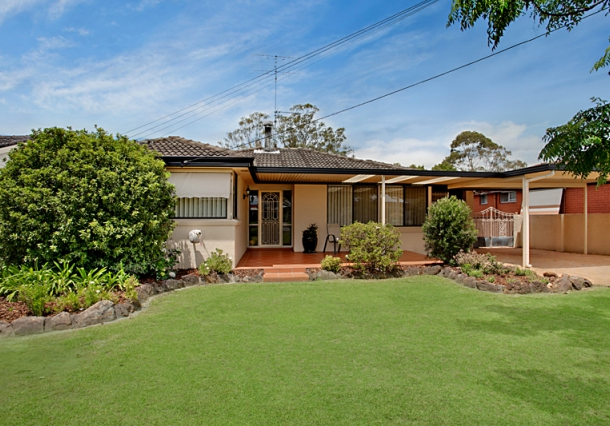 14 Robyn Avenue, South Penrith NSW 2750