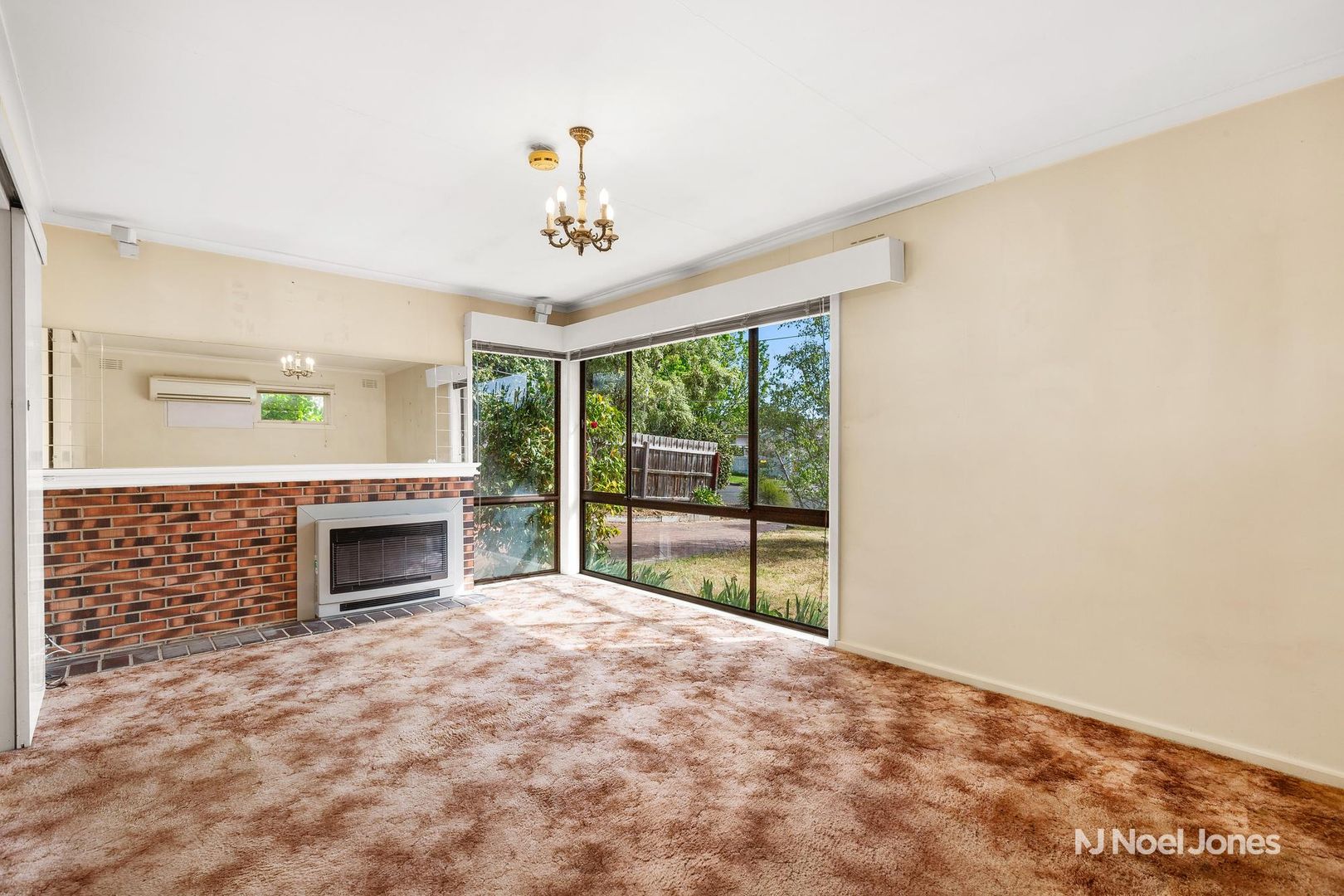 15 Blue Hills Avenue, Nunawading VIC 3131, Image 2