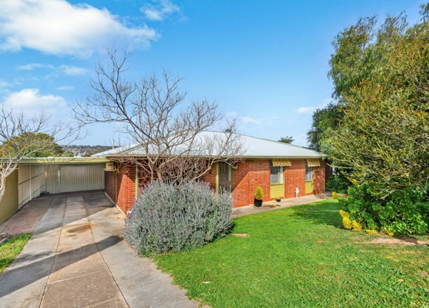 33 Cumberland Crescent, Huntfield Heights SA 5163