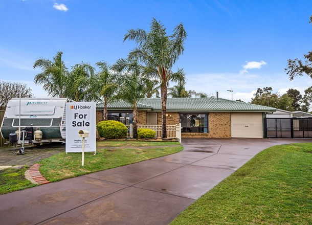 15 Bundarra Court, Craigmore SA 5114