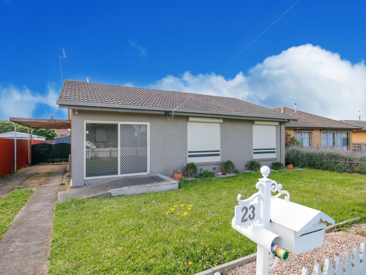 3 bedrooms House in 23 Examiner Crescent WARRNAMBOOL VIC, 3280