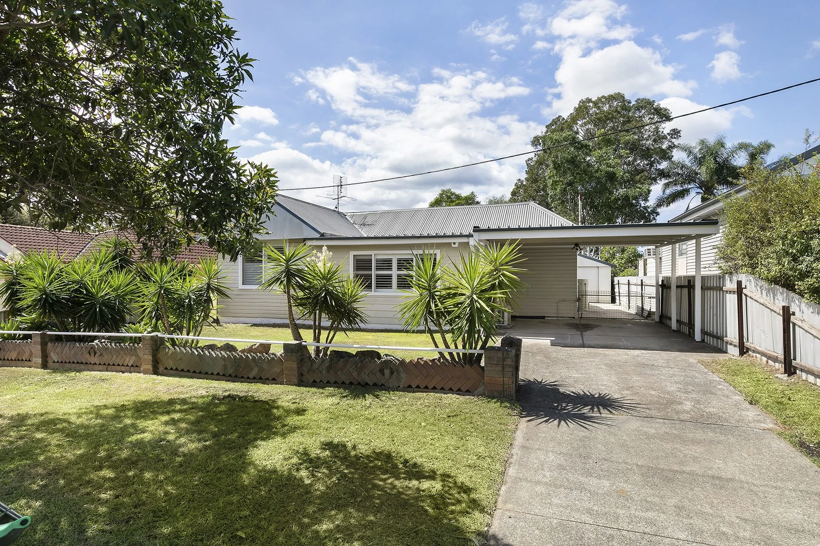 Primary image of 4 Fletcher Street, Beresfield NSW 2322