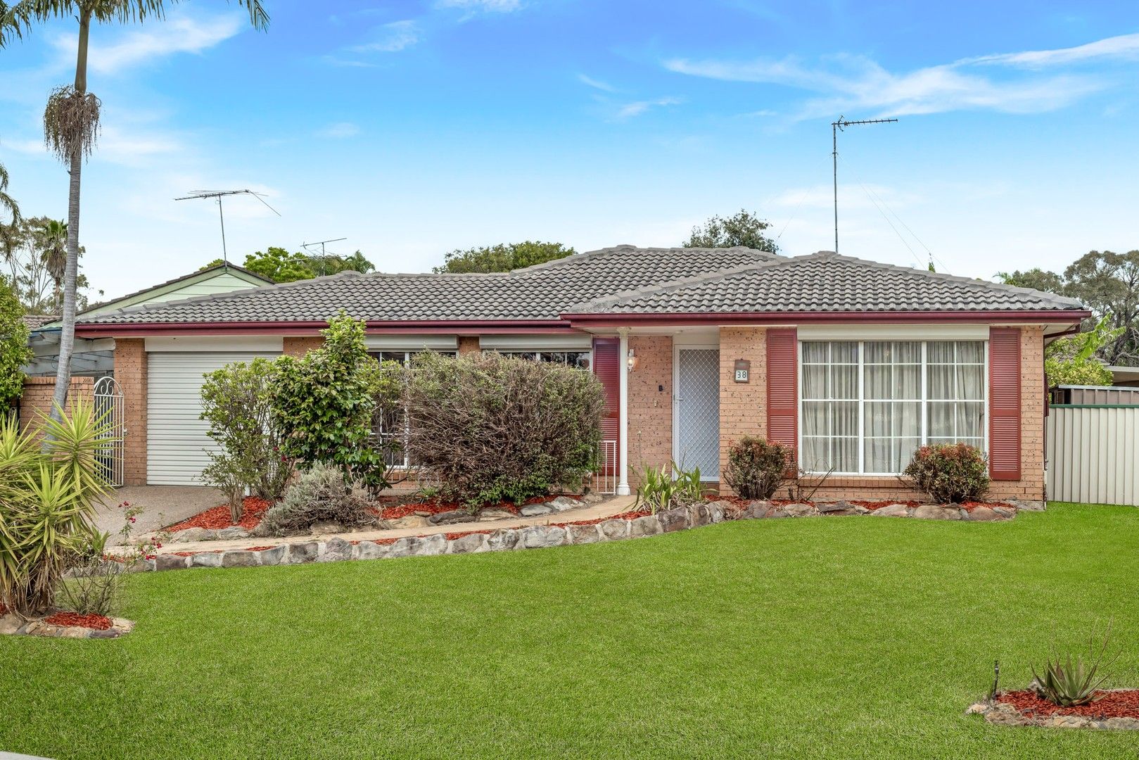 3 bedrooms House in 38 Goddard Crescent QUAKERS HILL NSW, 2763