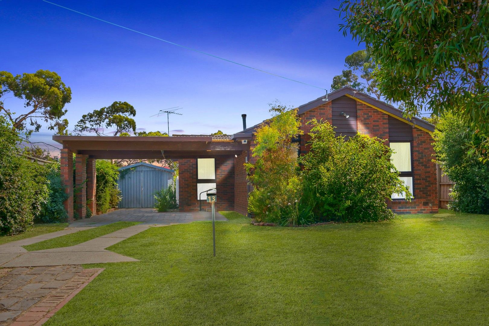 3 bedrooms House in 13 Kelvin Grove WERRIBEE VIC, 3030