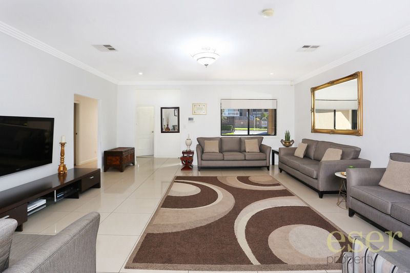 25 Damien Ave, Greystanes NSW 2145, Image 2