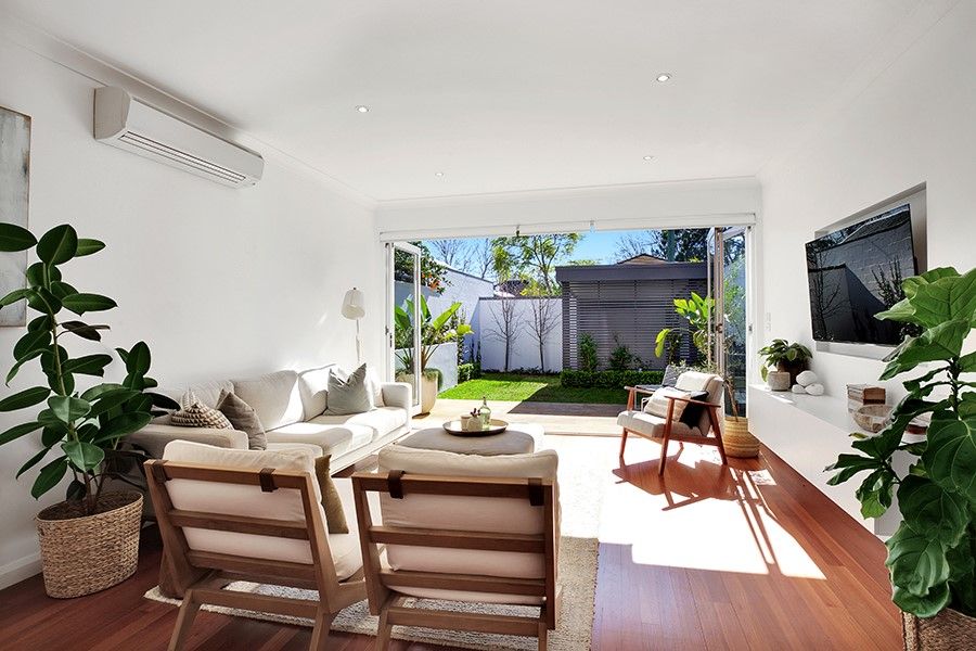 3 bedrooms House in 90 Hayberry Street CROWS NEST NSW, 2065