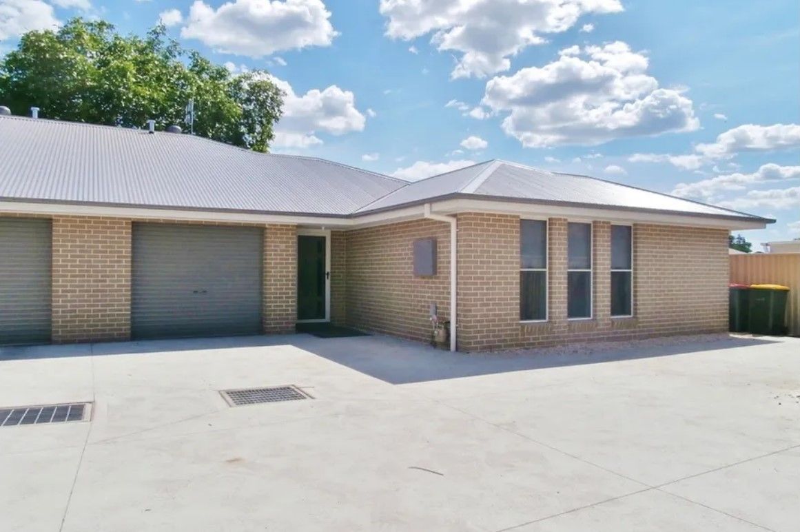 2 bedrooms Semi-Detached in 16B Kefford Street BATHURST NSW, 2795