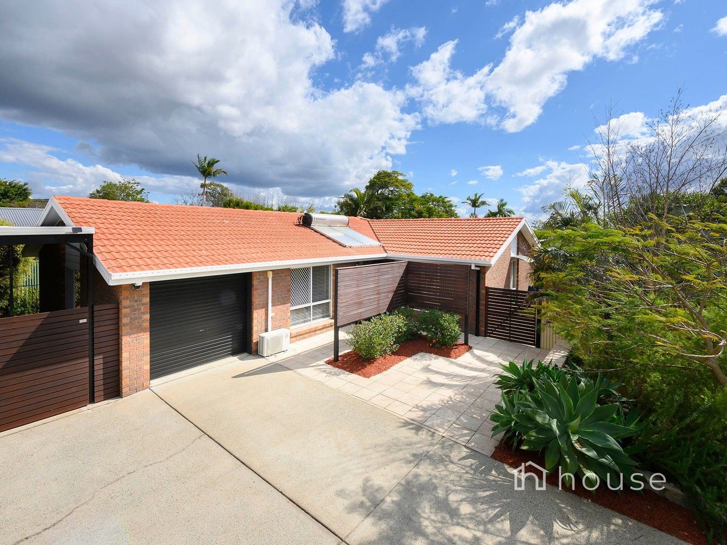 7 Staydar Crescent, Meadowbrook QLD 4131, Image 0