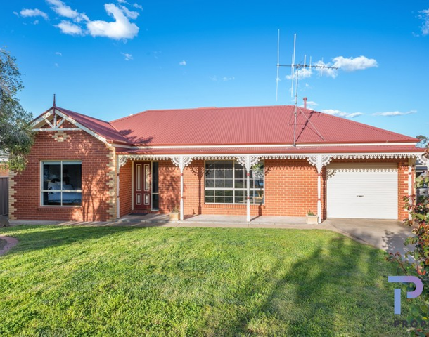 1 Sedgwick Close, Kennington VIC 3550