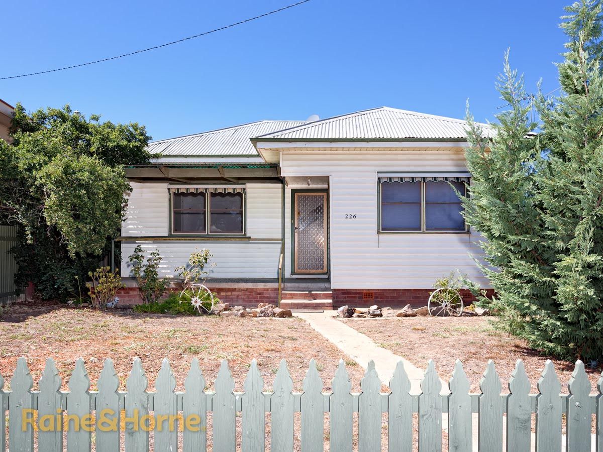 226 Kincaid Street, Wagga Wagga NSW 2650, Image 0