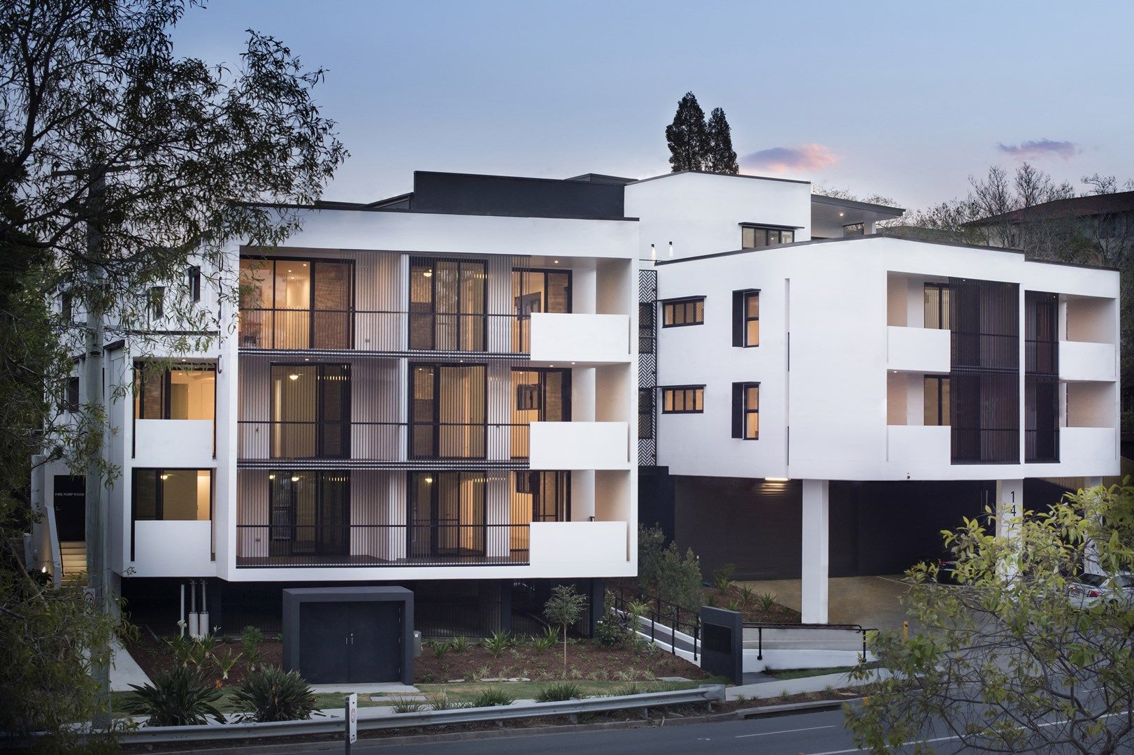 2 bedrooms Apartment / Unit / Flat in 301/147 Sir Fred Schonell Drive ST LUCIA QLD, 4067