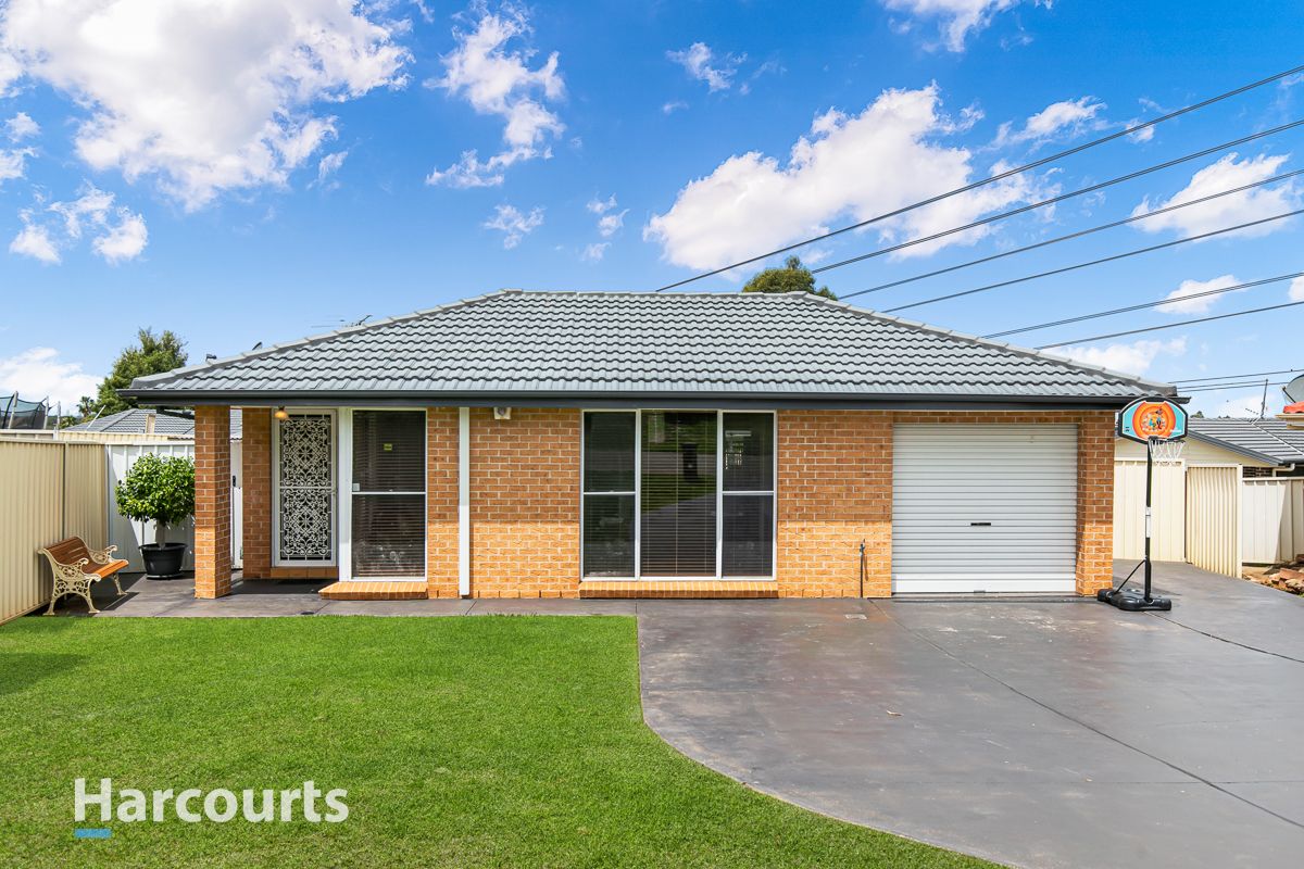 3 bedrooms House in 6 Regulus Street ERSKINE PARK NSW, 2759