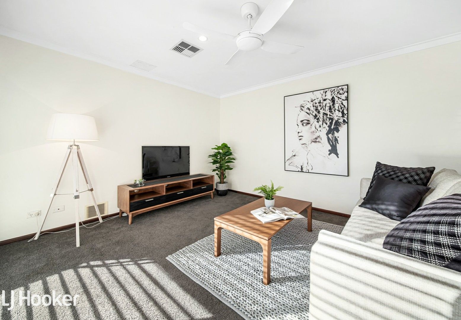 3 bedrooms Villa in 1/168 Carnarvon Street EAST VICTORIA PARK WA, 6101