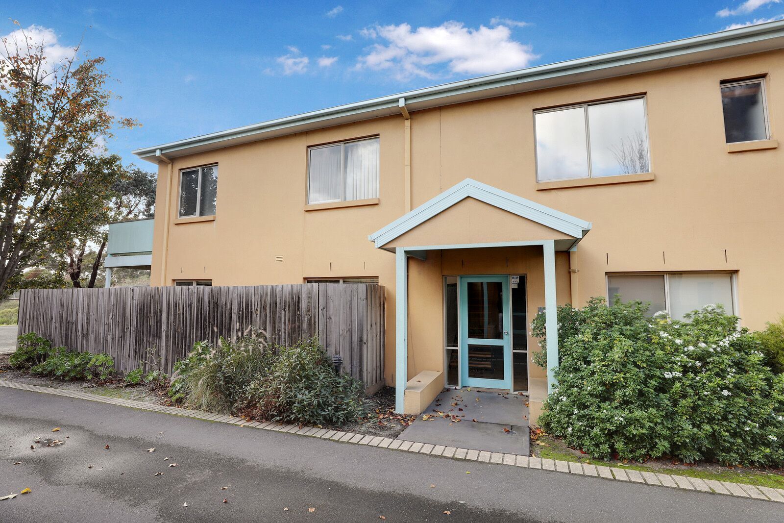 1 bedrooms Apartment / Unit / Flat in 10/1219 Centre Road OAKLEIGH SOUTH VIC, 3167