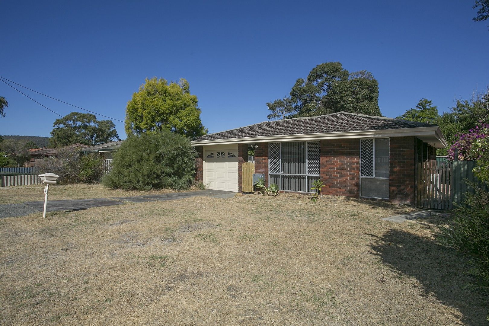 33 O'Sullivan Drive, Camillo WA 6111, Image 0