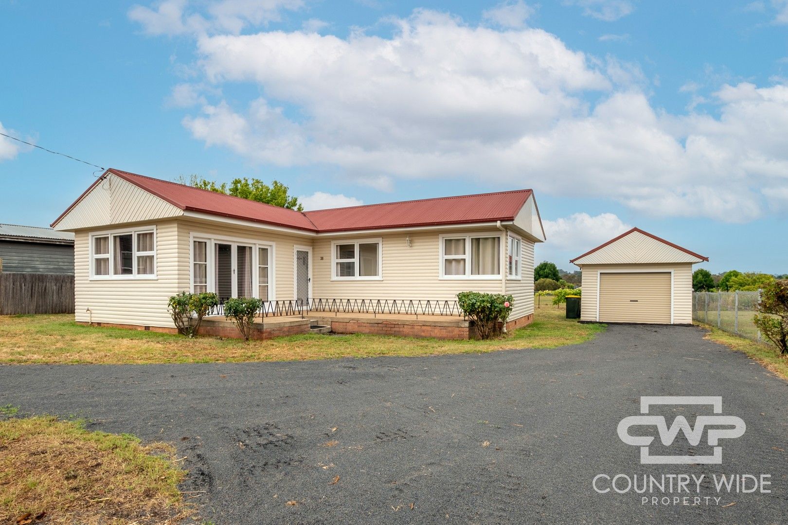 38 Church Street, Glen Innes NSW 2370, Image 0