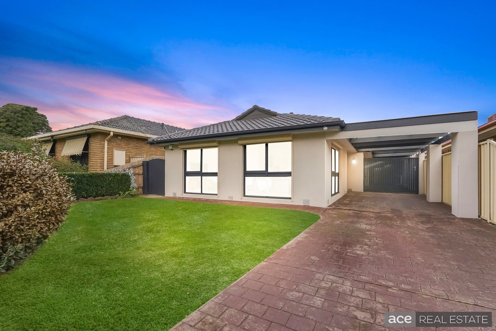3 bedrooms House in 31 Hall Avenue ALTONA MEADOWS VIC, 3028
