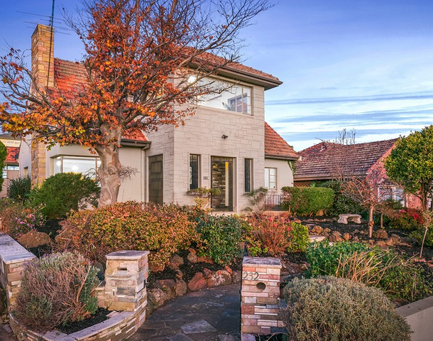 232 Napier Street, Strathmore VIC 3041