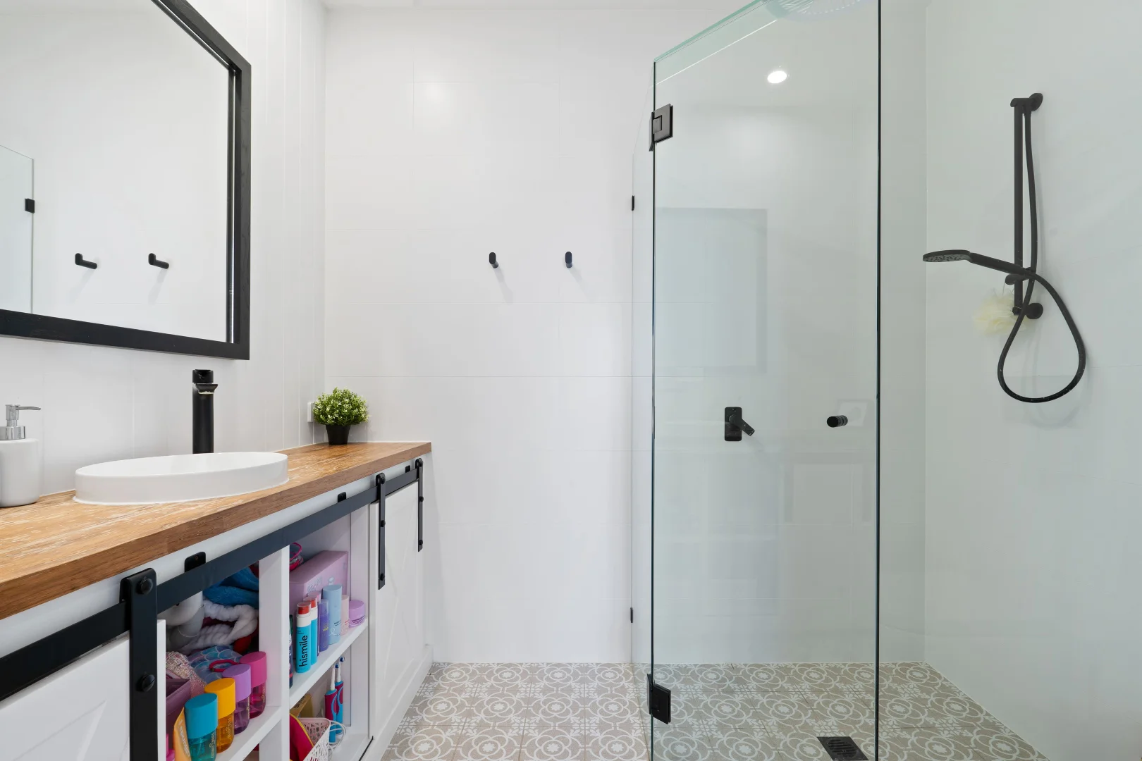 Additional image 10 of 97 Sir Bruce Small Boulevard, Benowa Waters QLD 4217