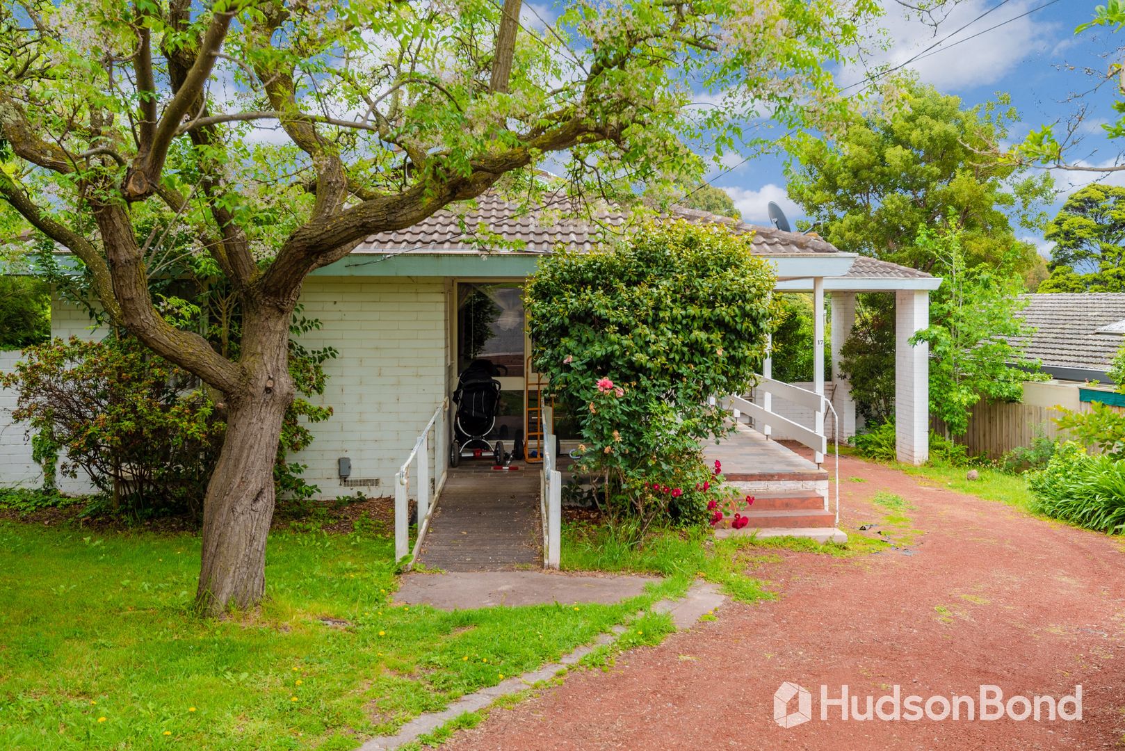 17 Newbury Close, Templestowe Lower Property History & Address