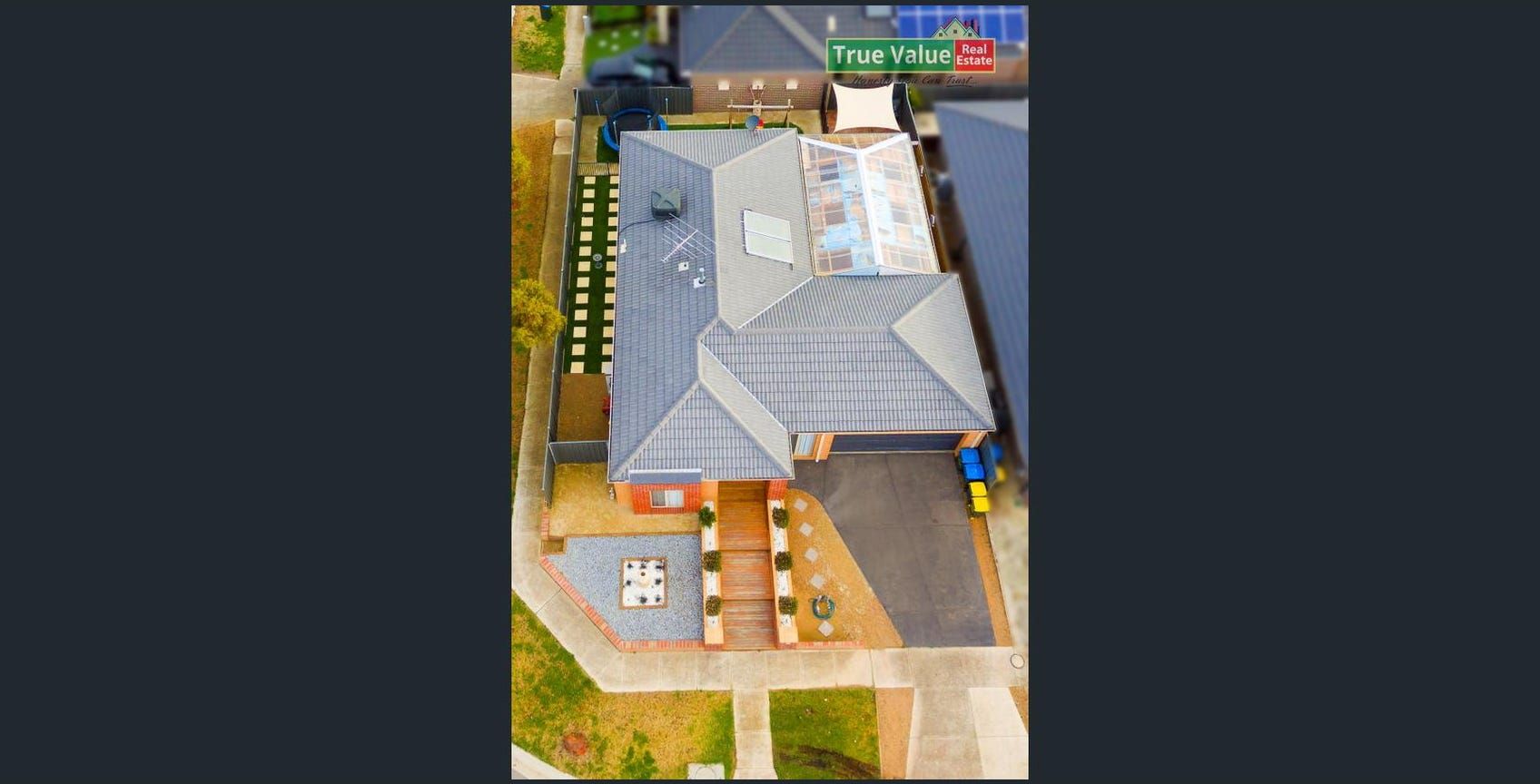 3 bedrooms House in 1 Yarrambat Street MANOR LAKES VIC, 3024