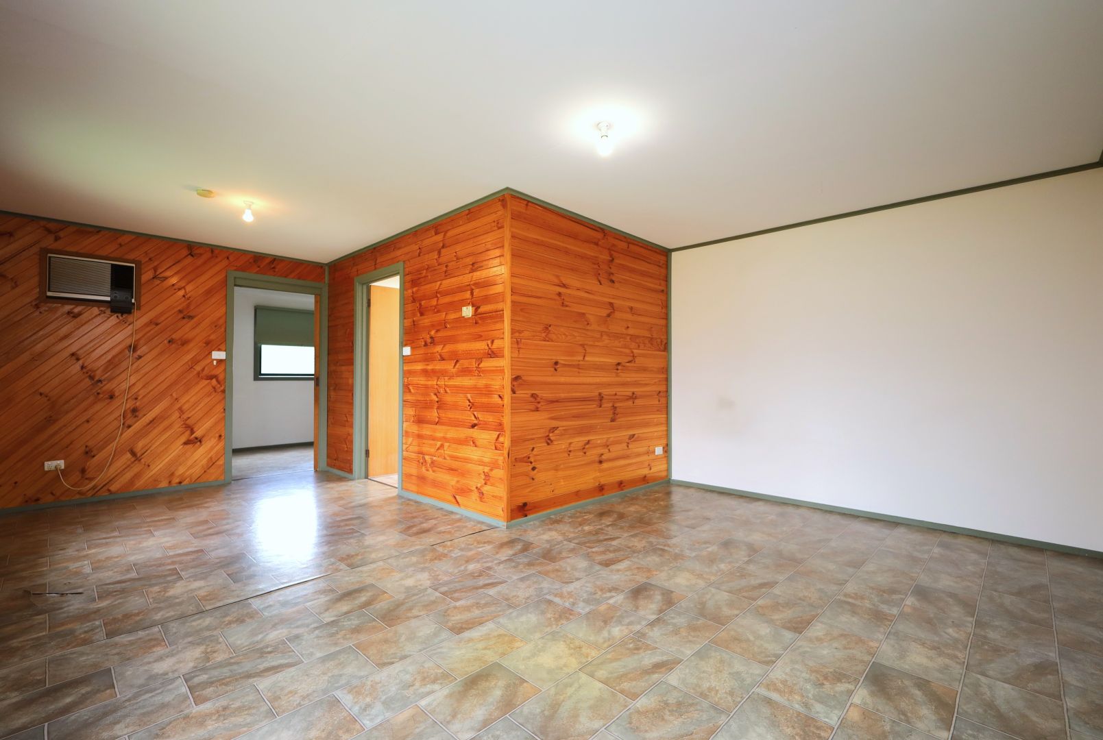 15B Wendover Avenue, Norlane VIC 3214 Apartment For Rent Domain