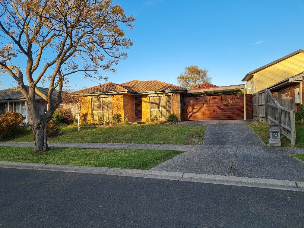 3 bedrooms House in 20 Benambra Way HAMPTON PARK VIC, 3976