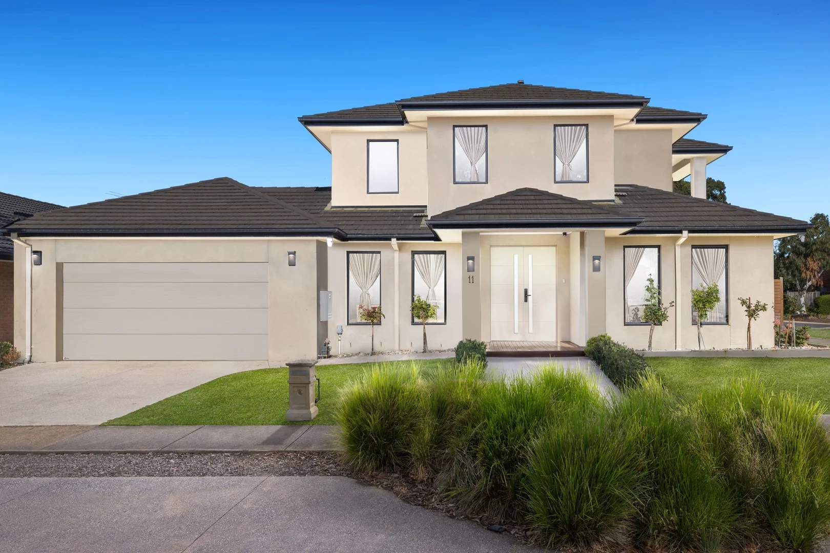 11 Rockefeller Way, Sanctuary Lakes VIC 3030