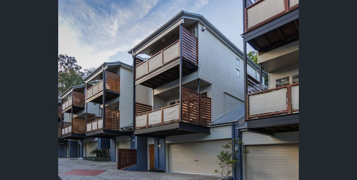 3 bedrooms Townhouse in 8/33 Union Street TARINGA QLD, 4068