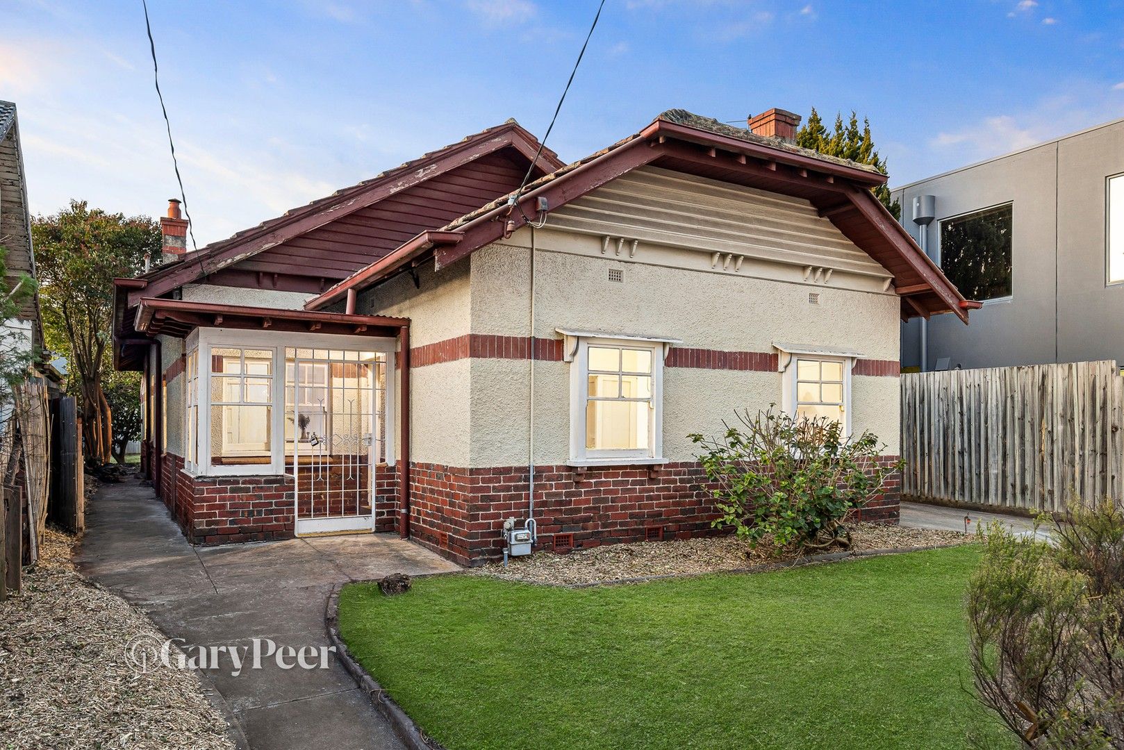 4 bedrooms House in 377 Glen Eira Road CAULFIELD NORTH VIC, 3161
