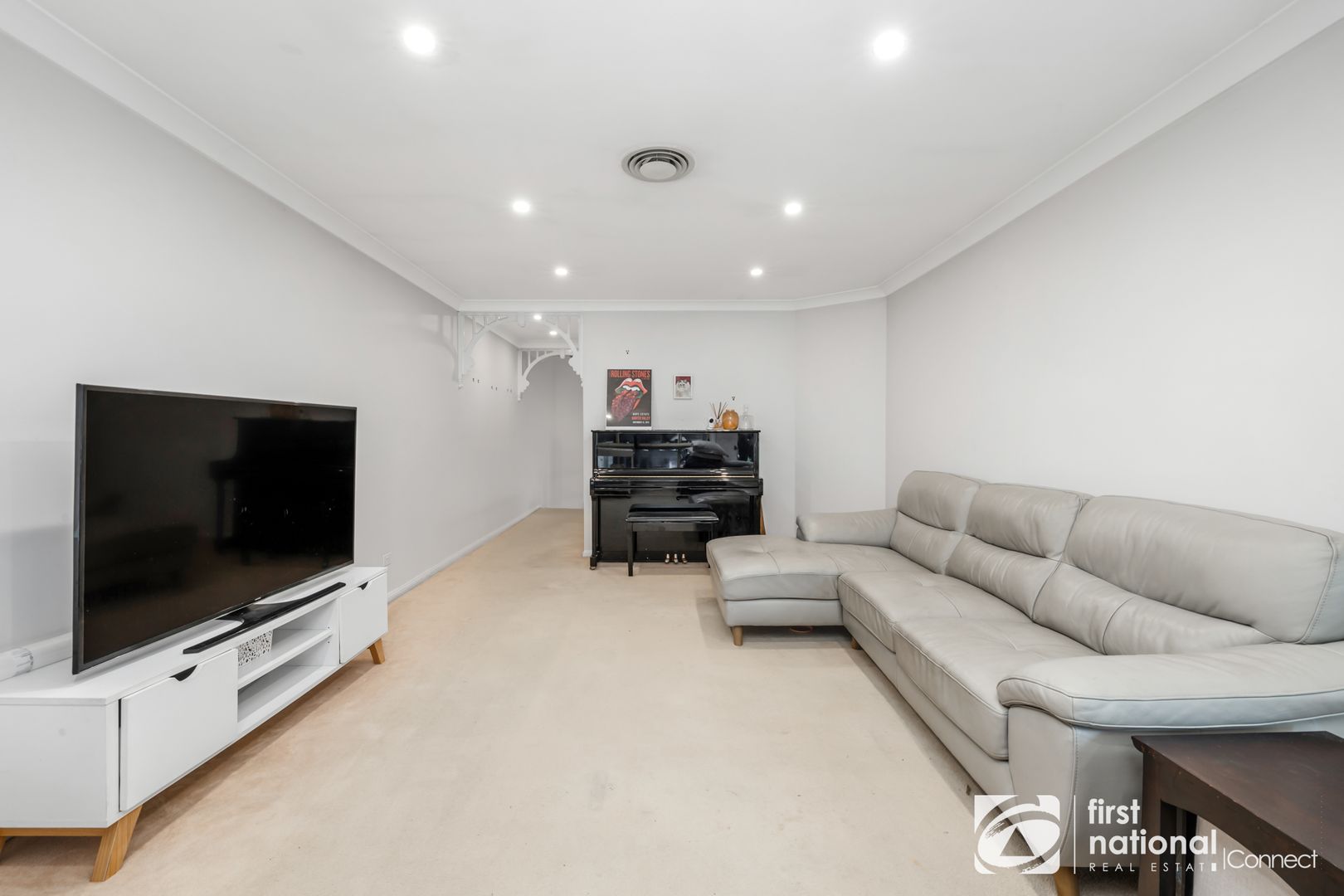 1/11 Griffiths Road, McGraths Hill NSW 2756, Image 1