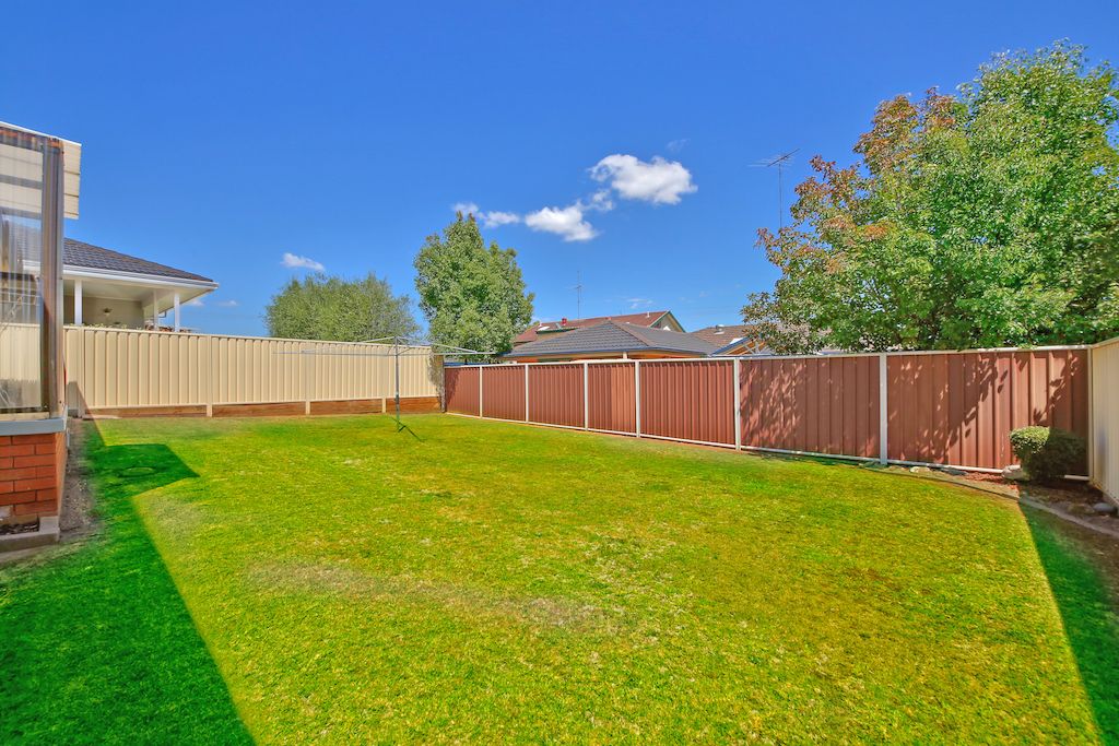 16 King Road, Camden South NSW 2570, Image 2