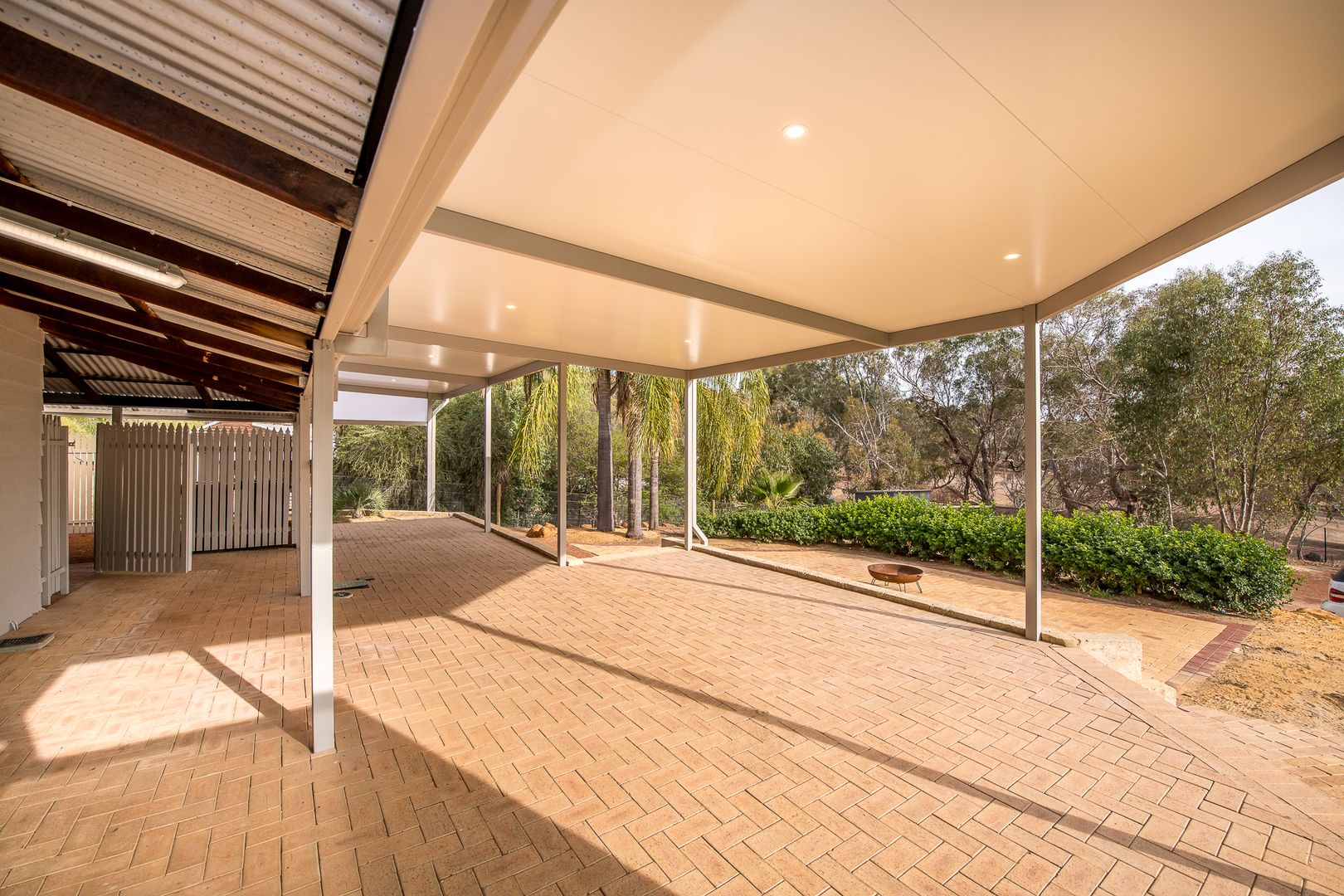 22 Henry Street W, Toodyay WA 6566, Image 2