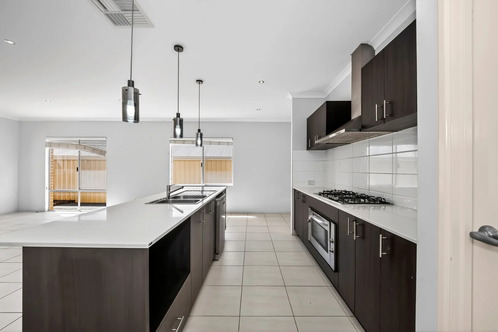 Additional image 34 of 17 Chieftain Pass, Madora Bay WA 6210