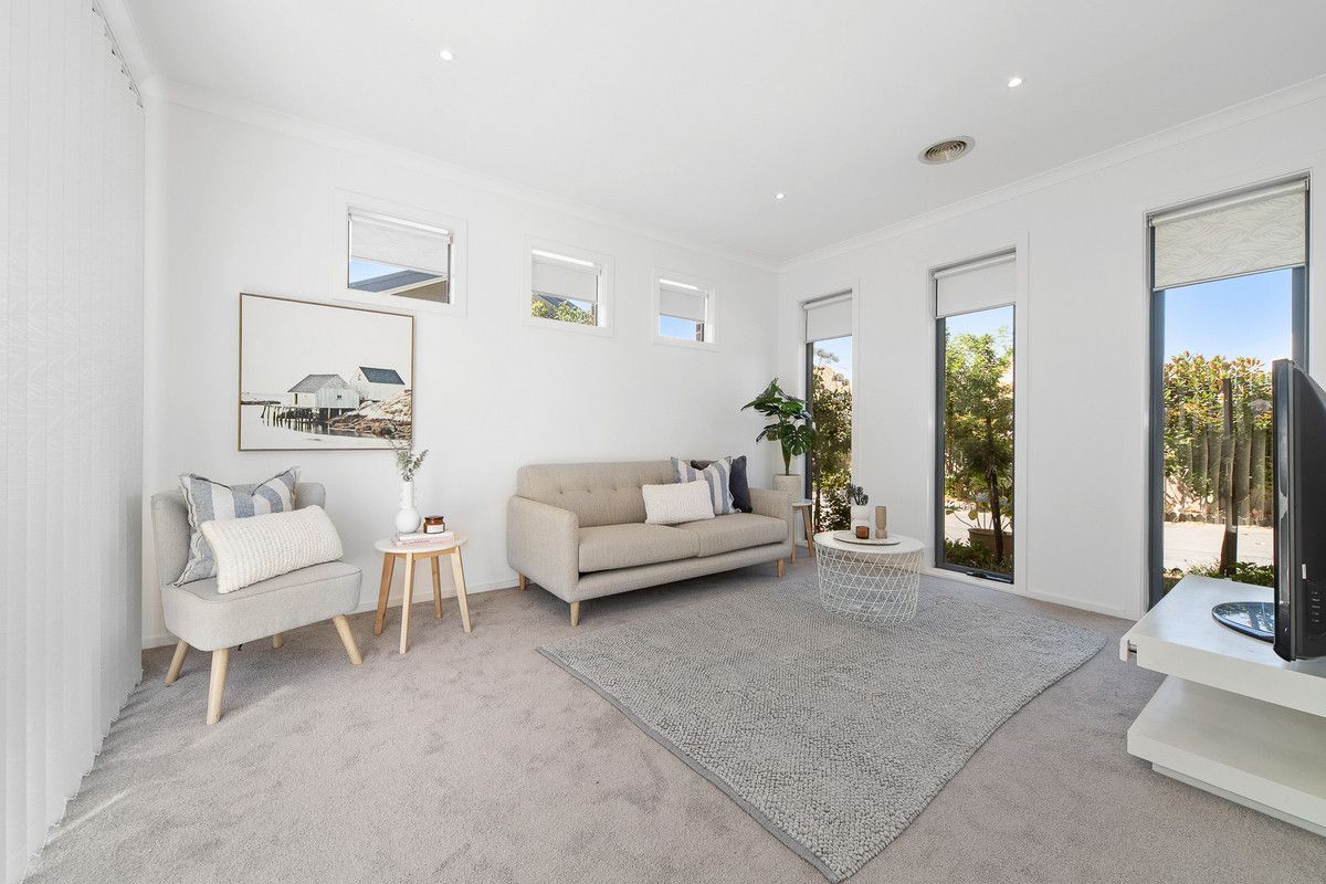 3/10 Coonara Avenue, Mount Eliza VIC 3930, Image 2