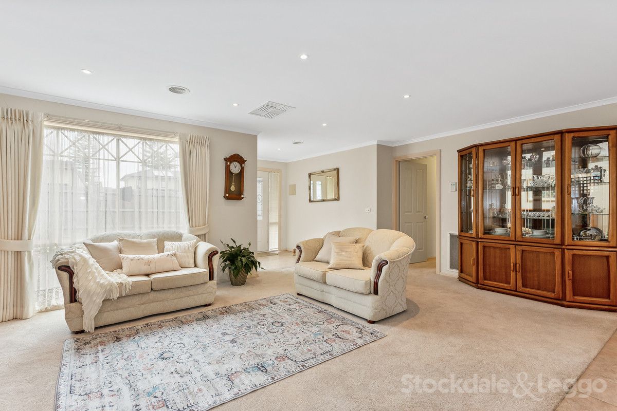 2/77 David Street North, Knoxfield VIC 3180, Image 1