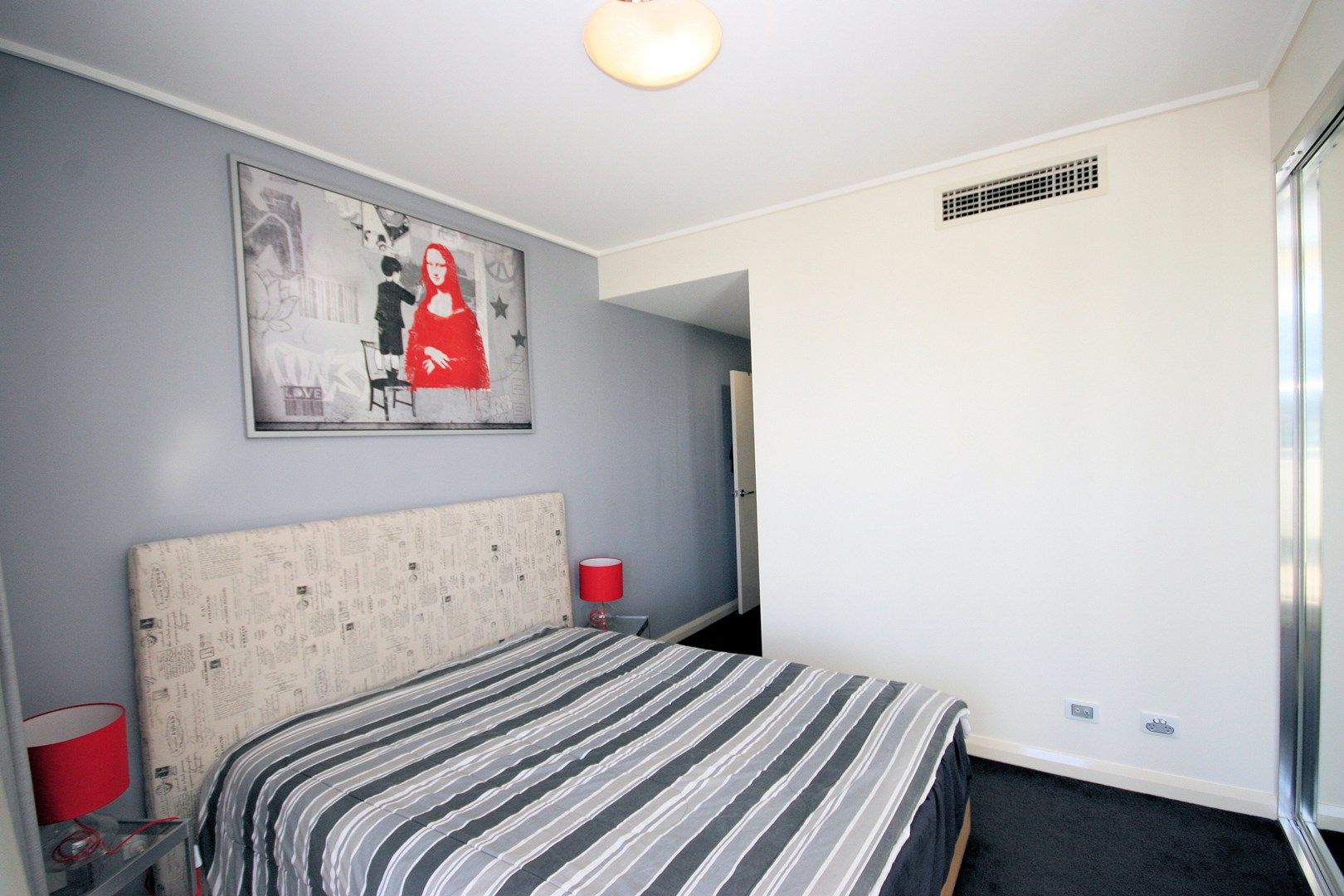 8**/2 The Crescent, Wentworth Point NSW 2127, Image 2