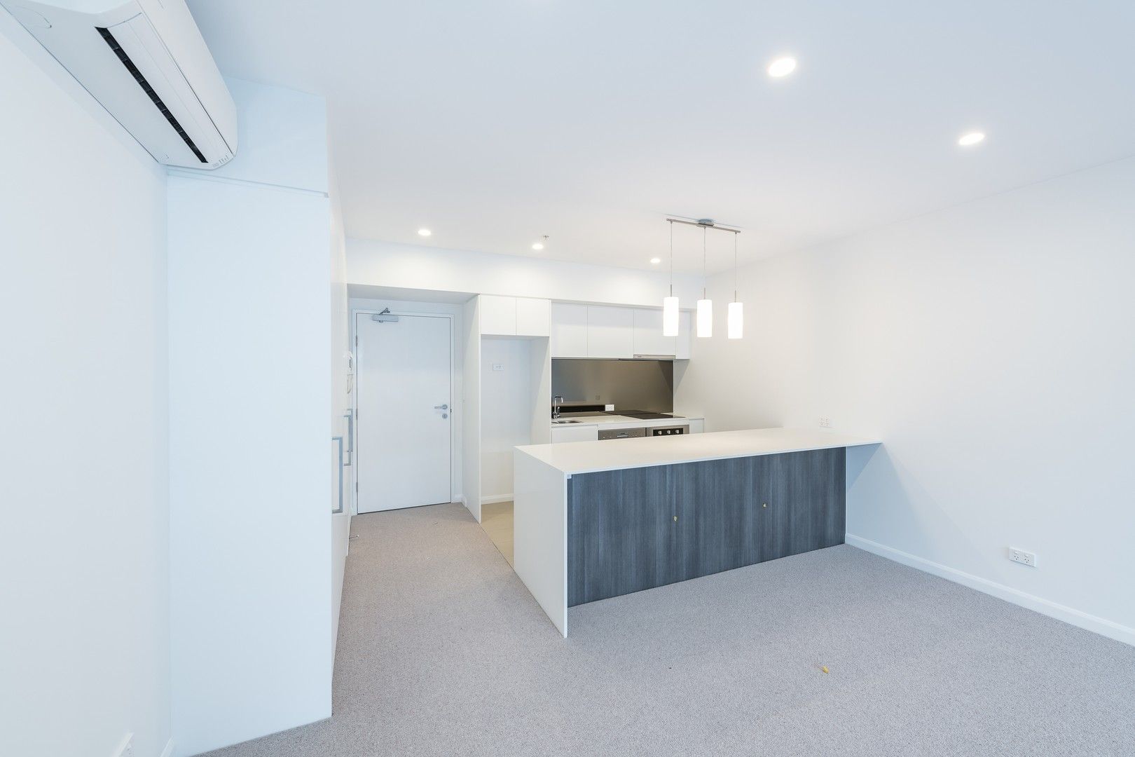 1 bedrooms Apartment / Unit / Flat in 11009/300 Old Cleveland Road COORPAROO QLD, 4151