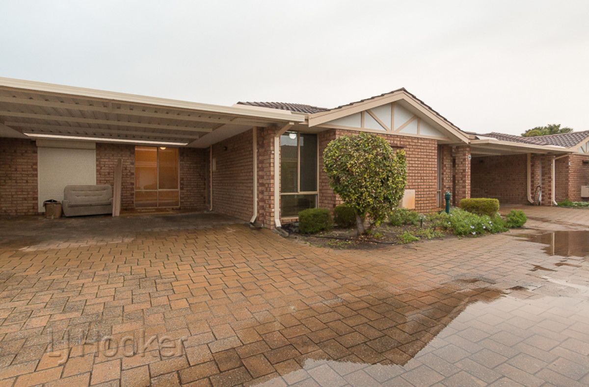 15/8 Merope Close, Rockingham WA 6168, Image 2