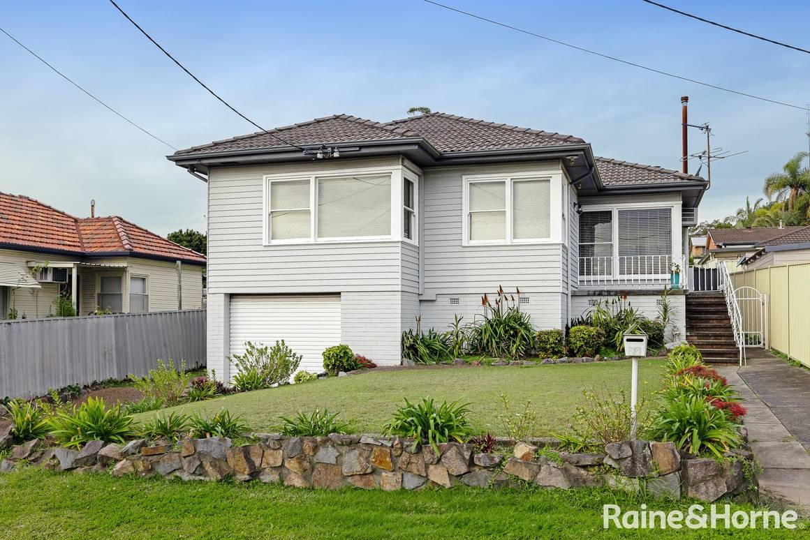 Picture of 22 Starling Street, WARNERS BAY NSW 2282