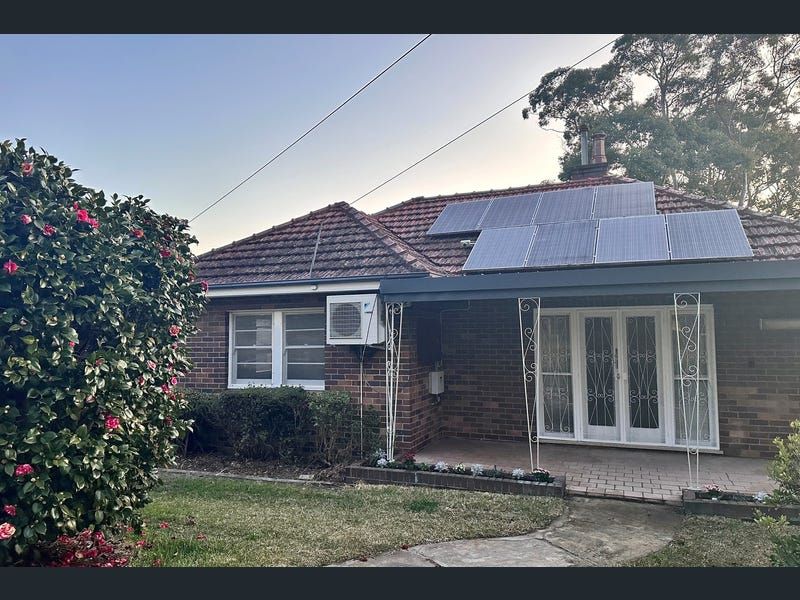 2 bedrooms House in 1 Dartford Road THORNLEIGH NSW, 2120