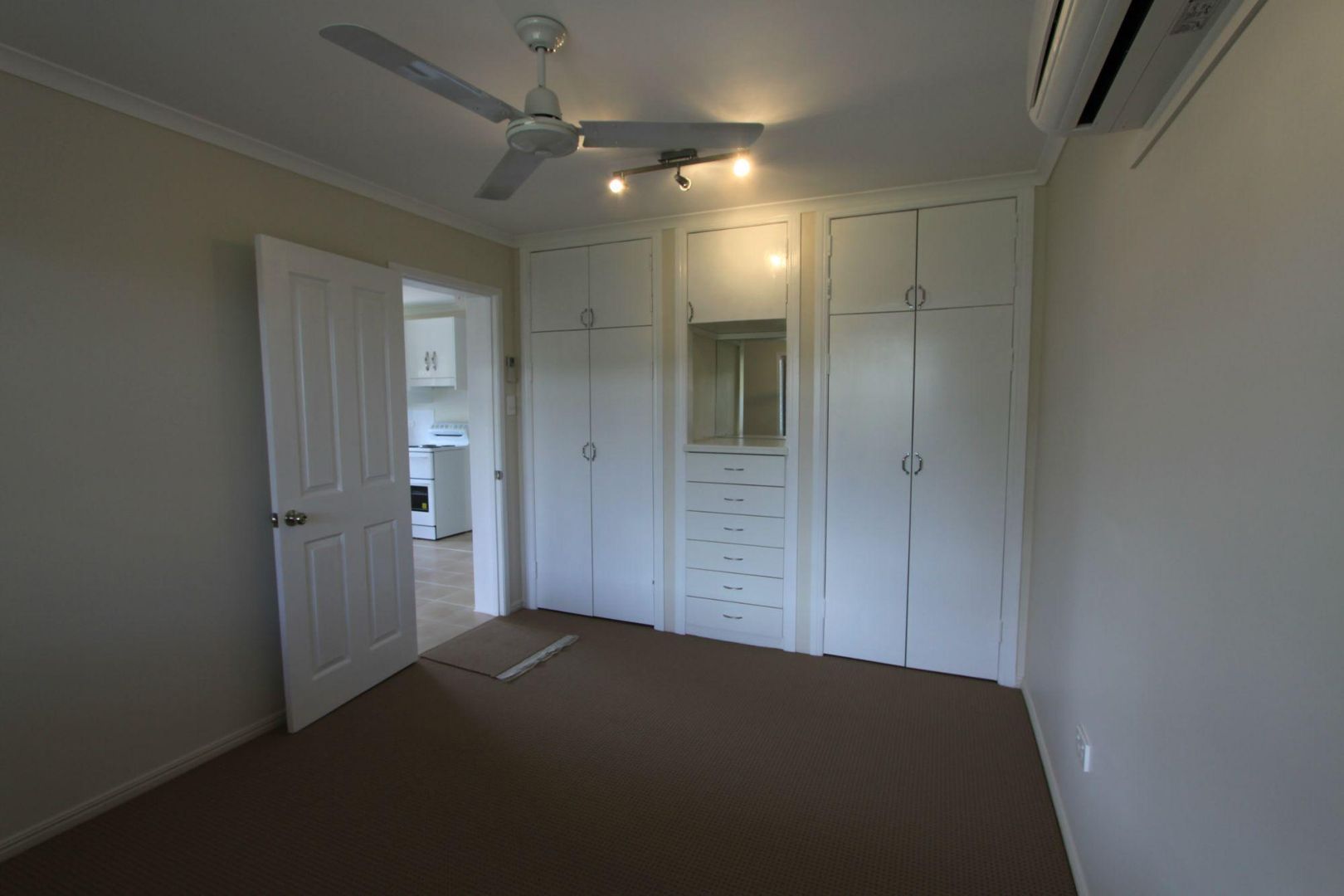 6/77 High Street, Berserker QLD 4701, Image 2