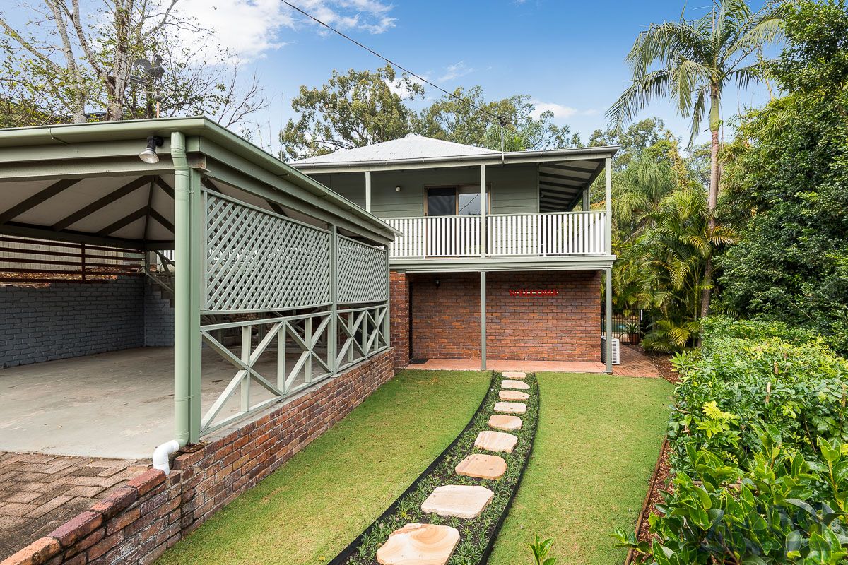 4 bedrooms House in 104A Russell Terrace INDOOROOPILLY QLD, 4068