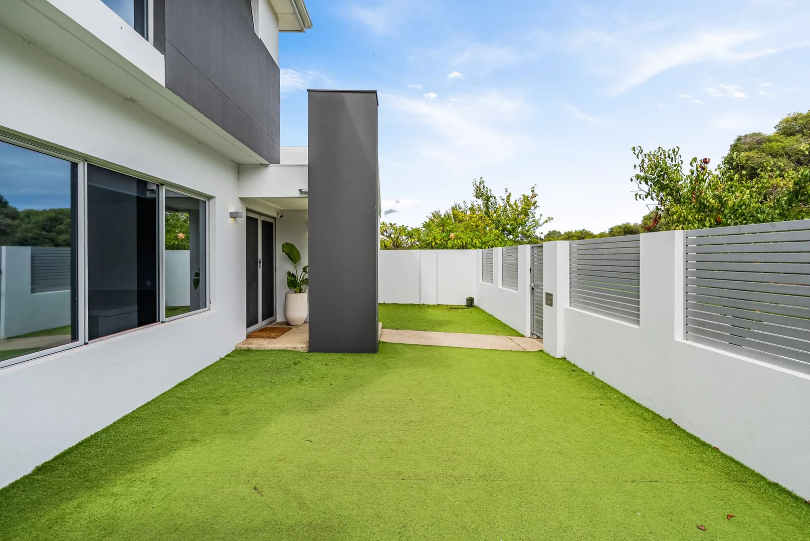 Additional image 2 of 13 Leschenault Blvd, Lake Coogee WA 6166