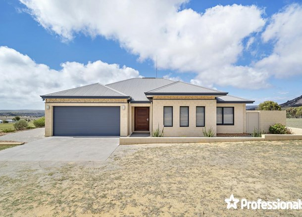 207 Eliza Shaw Drive, White Peak WA 6532