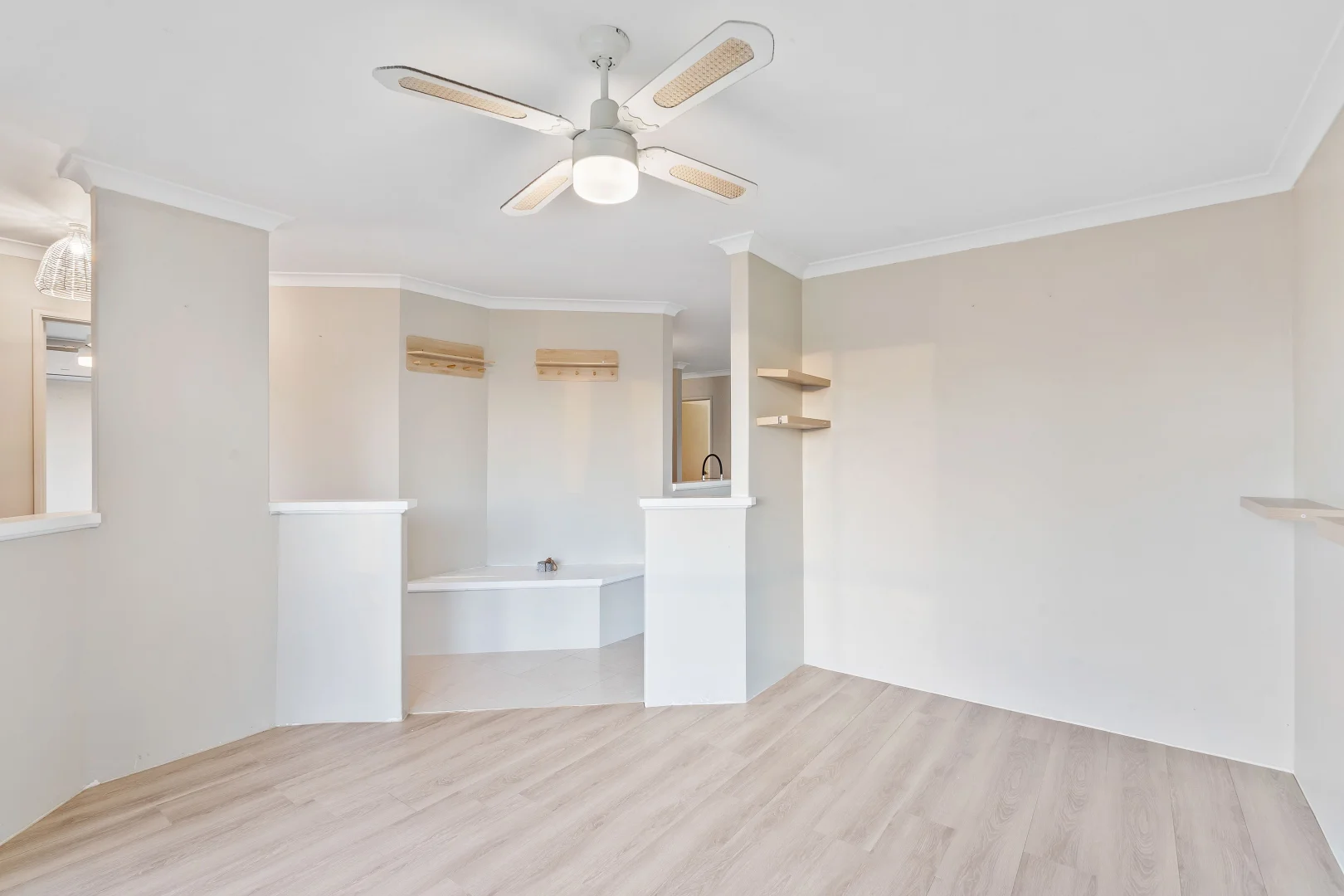 Additional image 8 of 5A Honeysuckle Ramble, Halls Head WA 6210