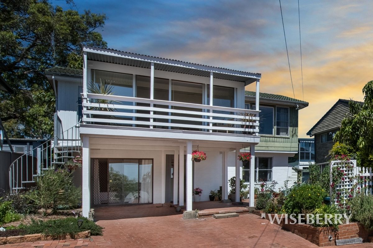 24 Macquarie Road, Mannering Park NSW 2259, Image 0