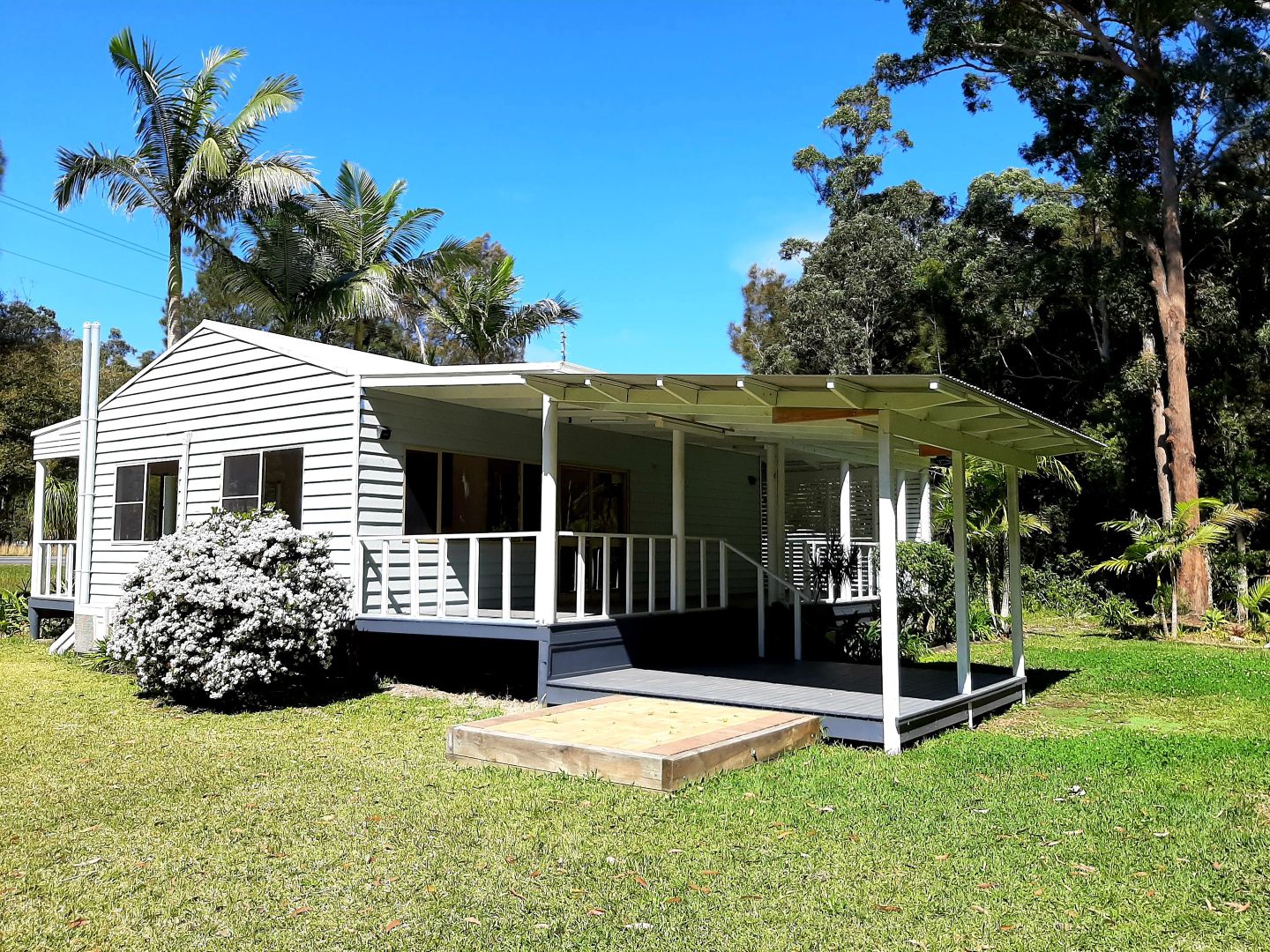 2 Kookie Avenue, Charlotte Bay Property History & Address Research